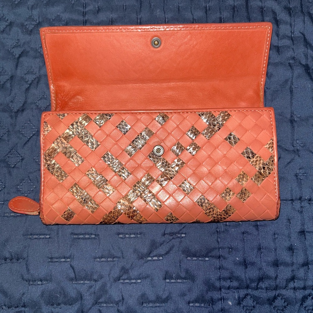 Bottega Veneta intrecciato long flap wallet - Picture 2 of 8